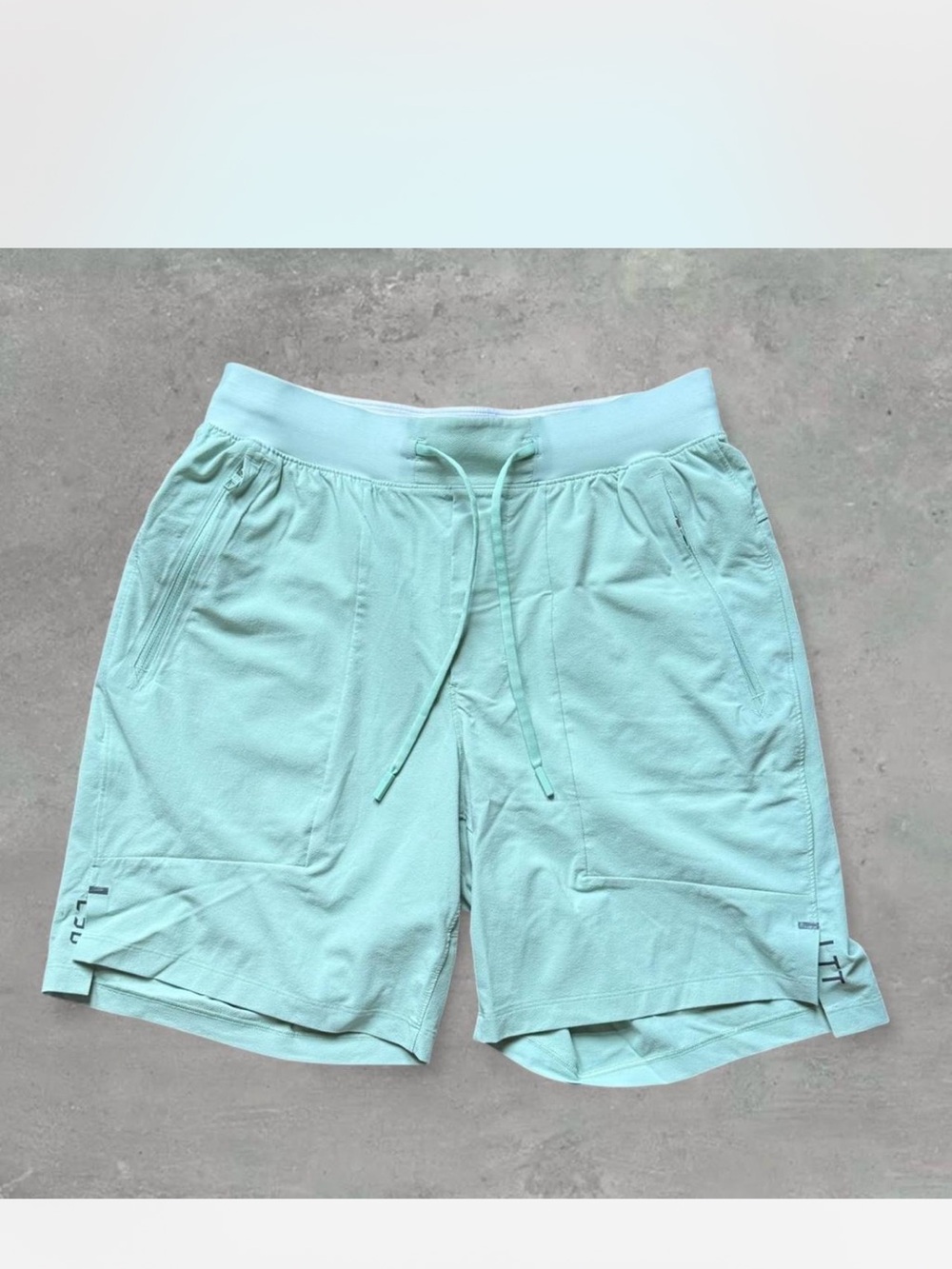 Lululemon Men's Light Green Shorts Size Small - Picture 6 of 7